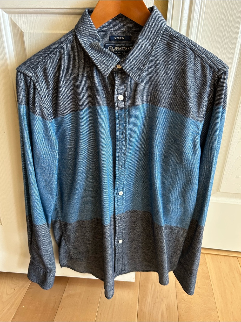 American Rag Men’s Blue and Gray Colorblock Button-Up Shirt Sz Medium